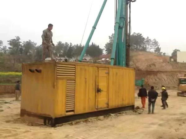 临颍如何判断水冷式机油散热器密封件是否需要更换？